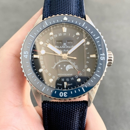 TW出品 宝珀五十噚系列5054-1110-B52A男士多功能机械腕表 搭载6654.P自动机械机芯 直径43毫米，厚度13.3毫米